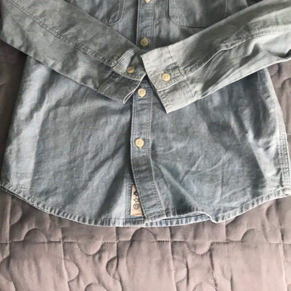 BNWT long sleeve button down boys size 5-6 - Picture 4 of 5